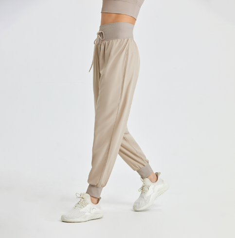 Chic Women's Yoga Harem Pants with Pockets