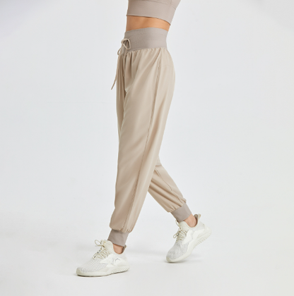 Chic Women's Yoga Harem Pants with Pockets